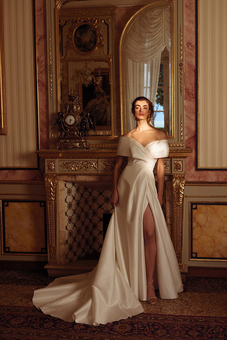 Harper wedding dress by Justin Alexander