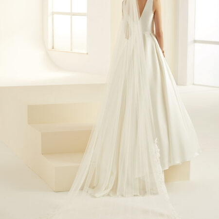 Lace Edge Tulle Veil Ivory 110”
