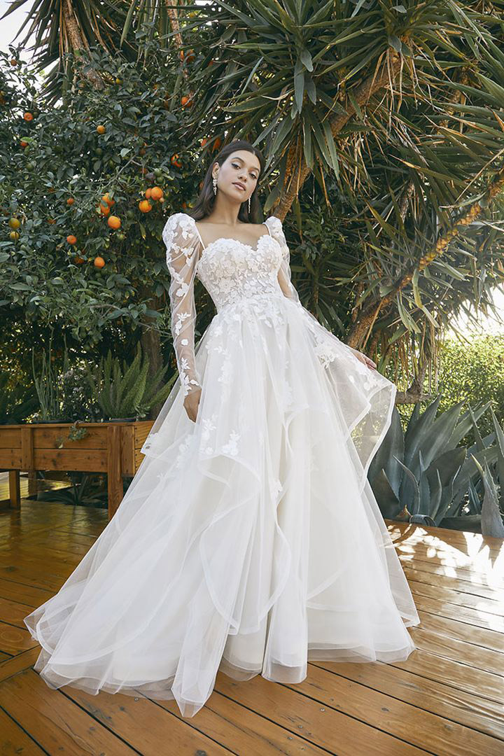 Noella wedding dress by Casablanca