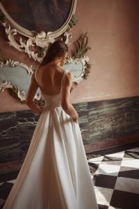 Iva wedding dress by Justin Alexander