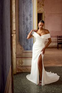 Kori wedding dress by Justin Alexander