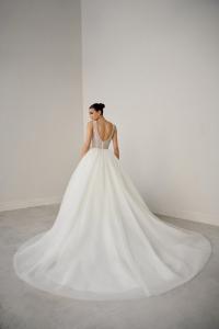 Marquise wedding dress by Justin Alexander