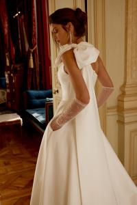 Jacqueline wedding dress by Justin Alexander