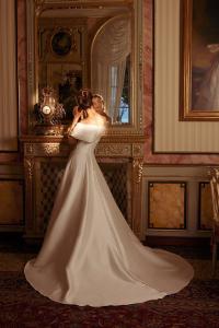 Harper wedding dress by Justin Alexander