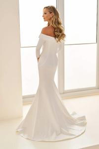 Enchanting E2536 wedding dress