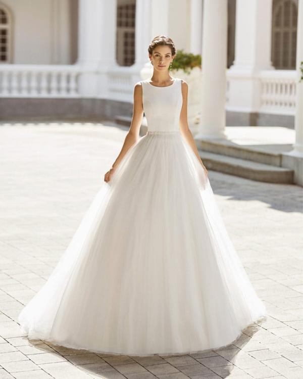 Adriana Alier Sire wedding dress