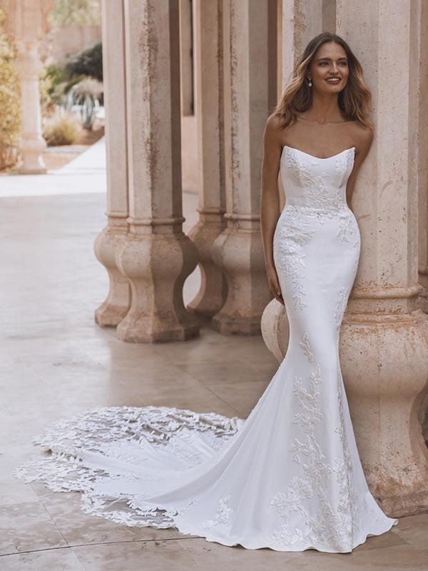 Veda wedding dress by Enzoani